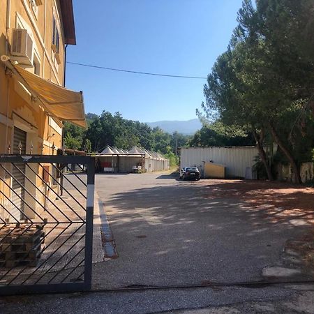 Mare O Montagna Lägenhet Cosenza Exteriör bild